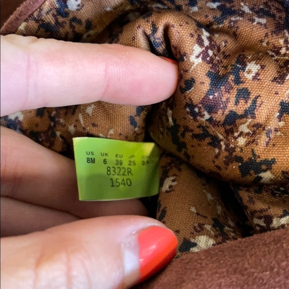 Maroon Timberlands - Picture 4 of 8